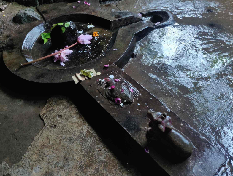 Hathni Mata Temple, Panchmahal (Godhra), Gujarat - Vushii.com Hathni Mata Temple, Panchmahal (Godhra), Gujarat - Vushii.com